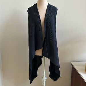 Planet by Lauren G Silk and Linen Lagenlook Shark-bite Black Vest